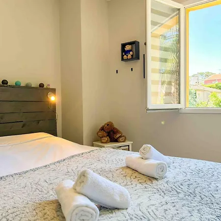 Maison Spacieuse Avec Piscine A Villa *