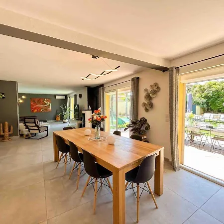Villa Maison Spacieuse Avec Piscine A Sanary-sur-Mer